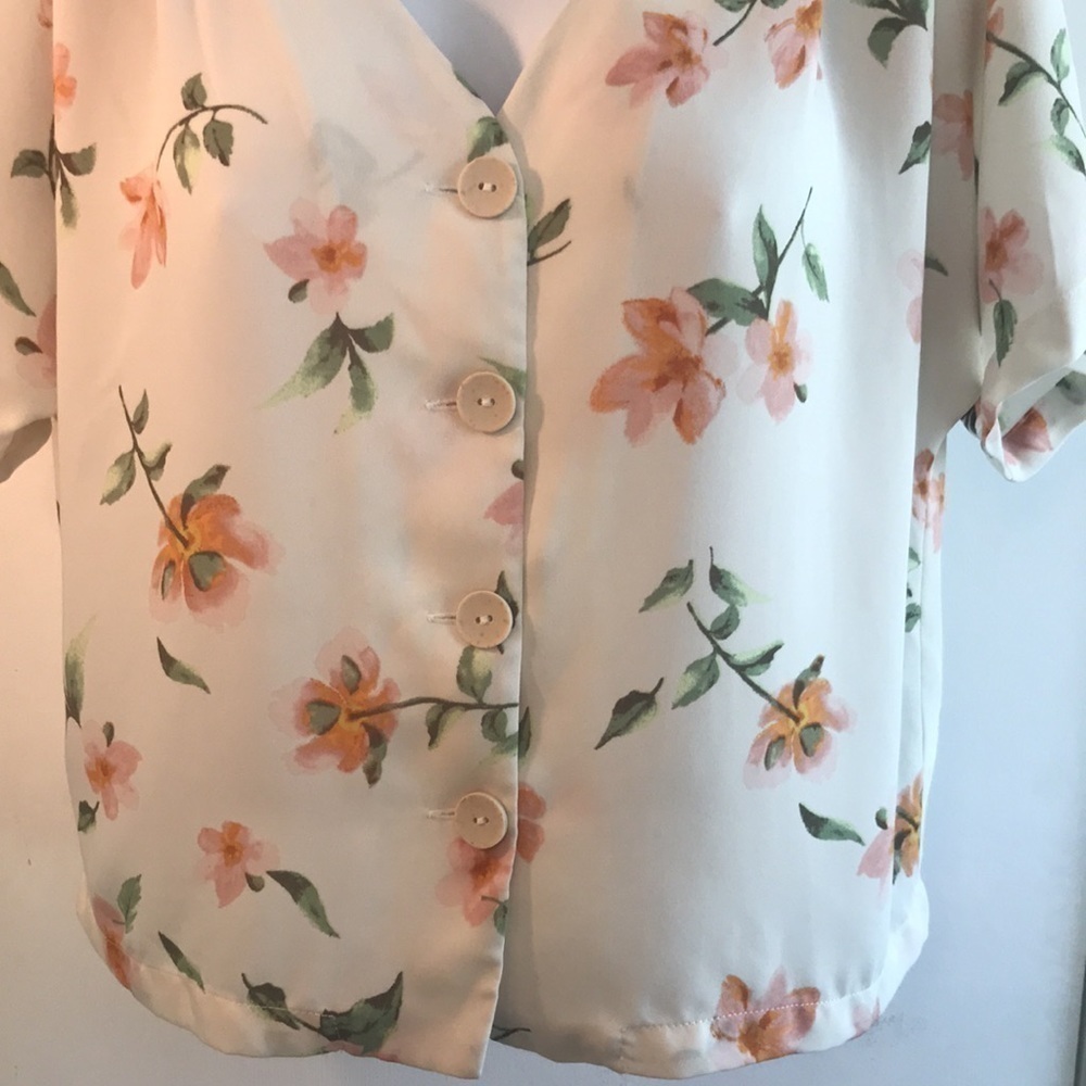 Elodie Floral Button Up Top Size S - Picture 8 of 12
